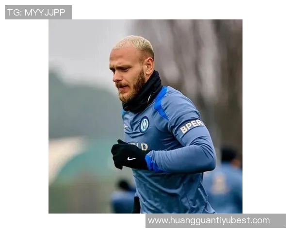 国米计划与迪马尔科续约至2030年已与其经纪公司展开讨论 国米计划与迪马尔科续约至2030年已与其经纪公司展开讨论