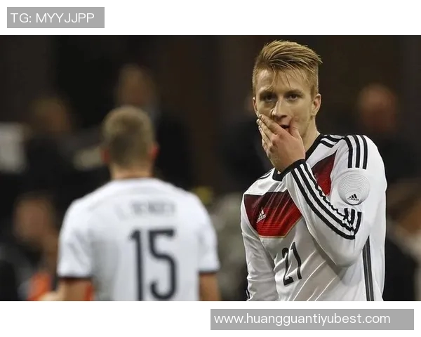 拉斐尔称赞卡塞米罗具备首发实力仍能为球队带来重要贡献