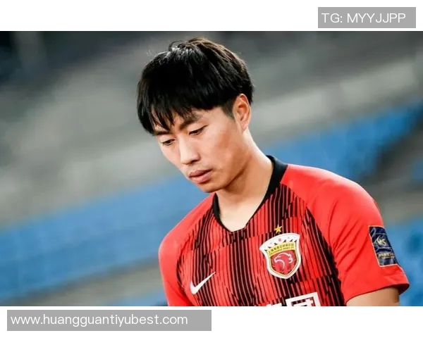 海港意外失球陈威扑救失误傅欢自摆乌龙陷入被动局面