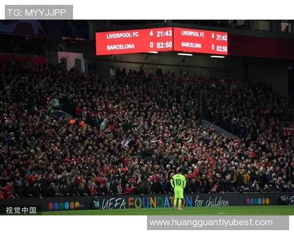 罗贝托与阿尔巴合影留念感慨岁月流逝祝福未来一切顺利