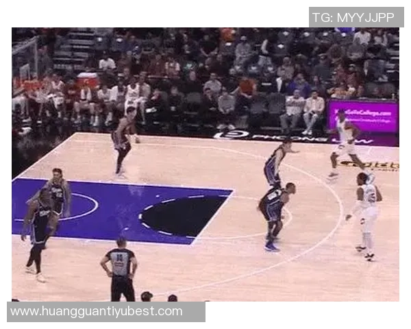 米切尔下半场表现低迷12投仅5中全场仅得15分球队遭遇失利