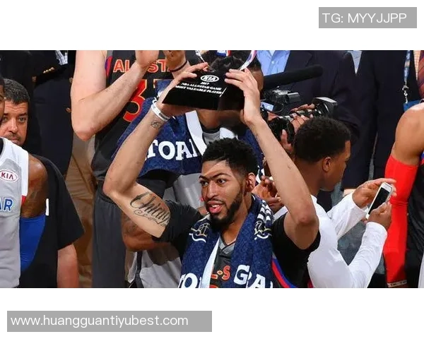 若哈里森继续留队浓眉明夏可执行选项并续约四年超两亿